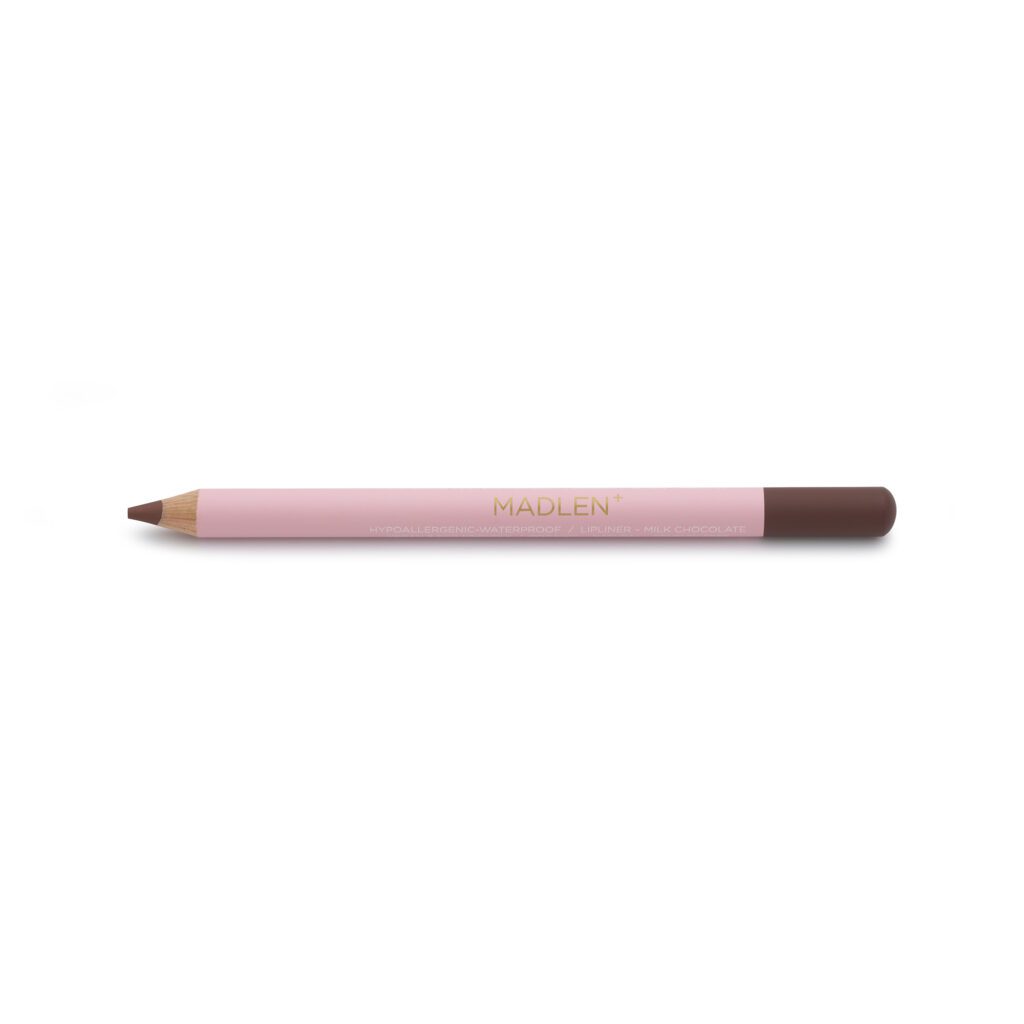 karandas-dlya-gub-madlen-lipliner-milk-chocolate
